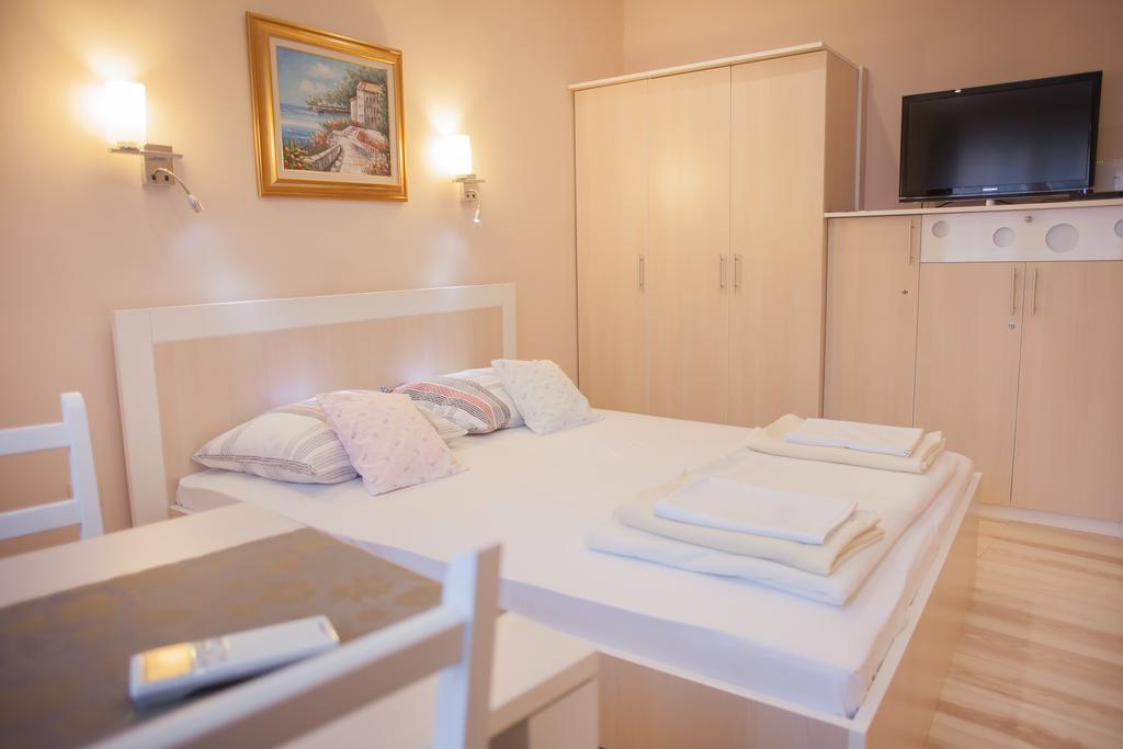 שיבניק Apartment Barbara - Bojana מראה חיצוני תמונה